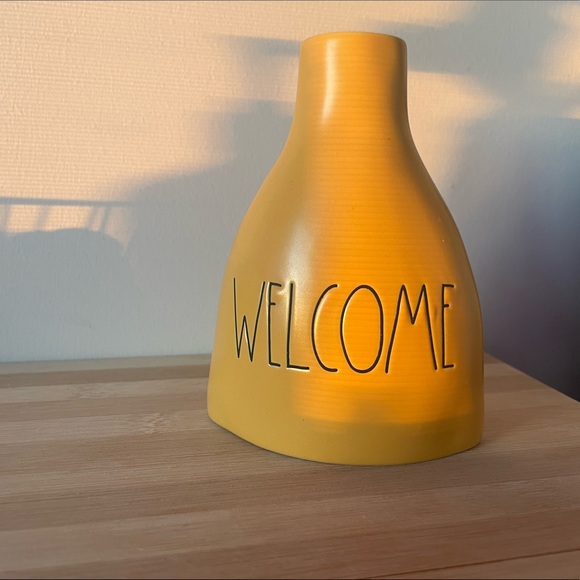 Rae dunn yellow “WELCOME” flower vase - Picture 1 of 2
